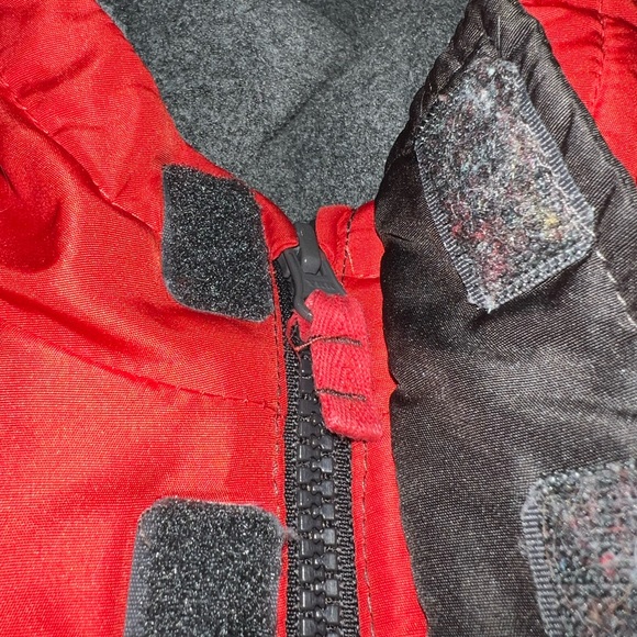 Carter’s 2 Piece Snowsuit - Picture 5 of 12